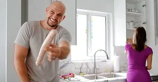 Alexis hat eine Leidenschaft für einen riesigen Stock