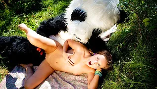 Brunette fuck in the woods toy panda
