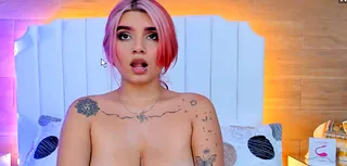 Big Tits Chick Likes to Play with Her Dildo